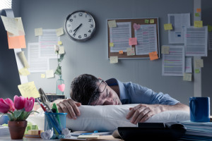 Cómo mantener el pulso laboral cuando no duermes