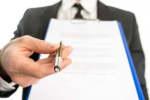 Ayudas de 1.500 euros a las empresas que contraten menores de 30 años